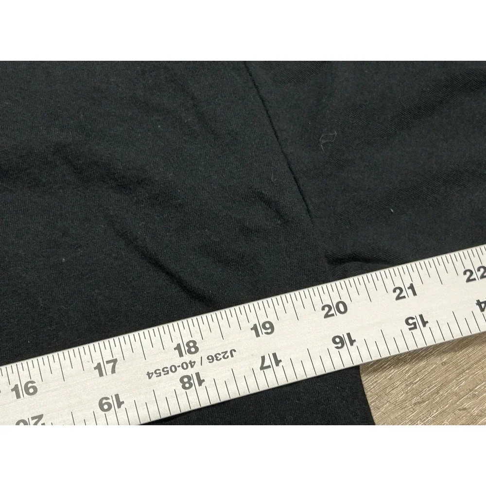 Nike Tee T-Shirt Black Center Swoosh - Men's M Athletic‎ Cut